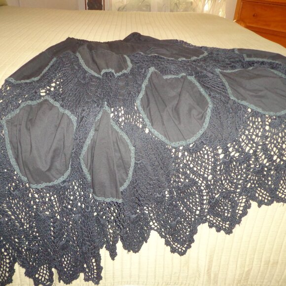 Karen Kane Boho Peasant Crocheted Maxi Skirt M Black Elastic Waist - Picture 5 of 14